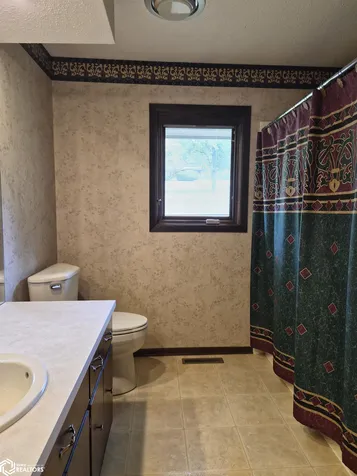 235 Terrace Drive Oskaloosa IA 52577