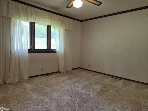 235 Terrace Drive Oskaloosa IA 52577