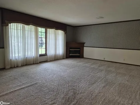 235 Terrace Drive Oskaloosa IA 52577