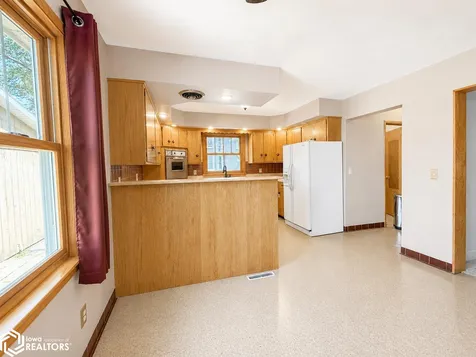 208 S Lake Street Lake Mills IA 50450