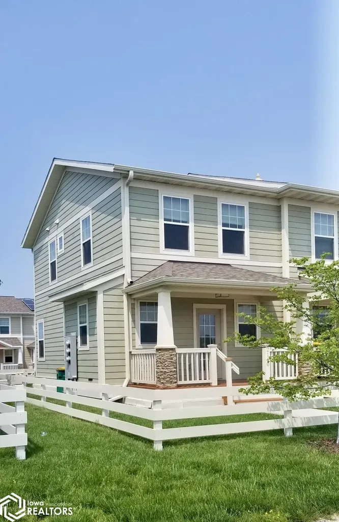2140 Diamond Lane Fairfield IA 52556