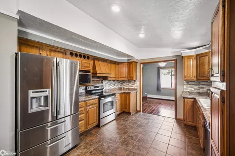 37 Woodshire Drive Ottumwa IA 52501
