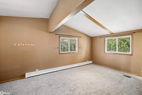 37 Woodshire Drive Ottumwa IA 52501