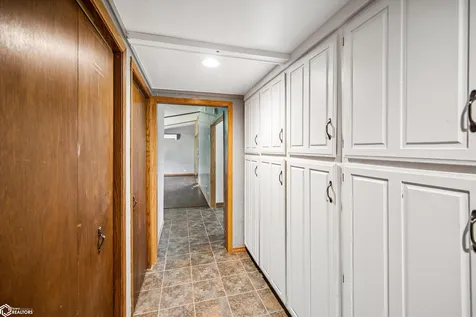 37 Woodshire Drive Ottumwa IA 52501