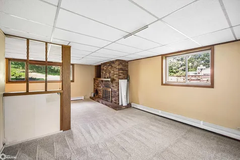 37 Woodshire Drive Ottumwa IA 52501
