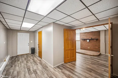 37 Woodshire Drive Ottumwa IA 52501