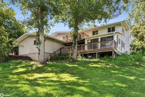 37 Woodshire Drive Ottumwa IA 52501