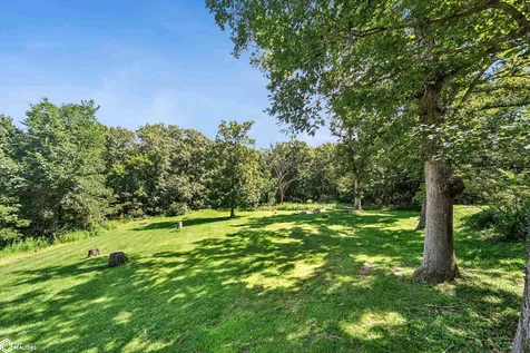 37 Woodshire Drive Ottumwa IA 52501
