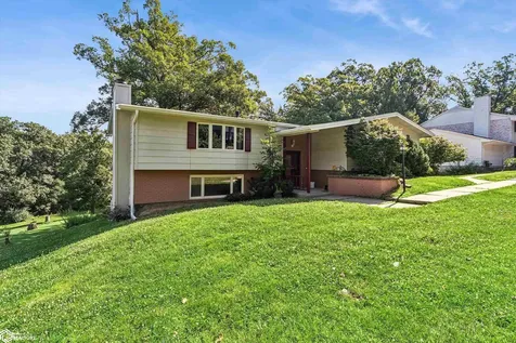 37 Woodshire Drive Ottumwa IA 52501