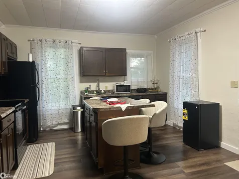 504 W Central Winfield IA 52659