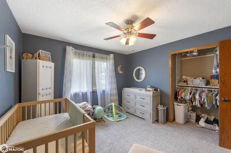 22 Charlestown Square Mason City IA 50401