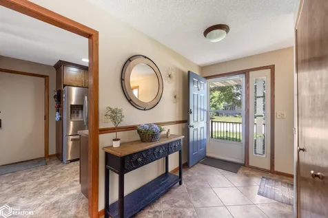 22 Charlestown Square Mason City IA 50401