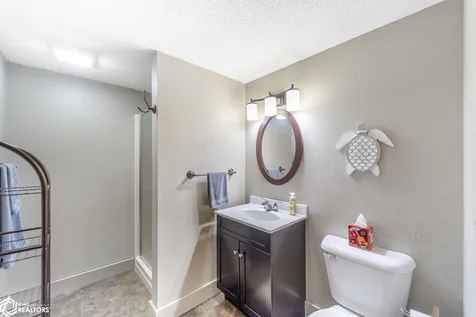 22 Charlestown Square Mason City IA 50401