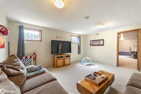 22 Charlestown Square Mason City IA 50401