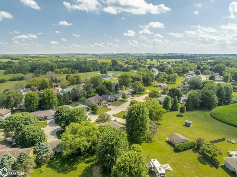22 Charlestown Square Mason City IA 50401