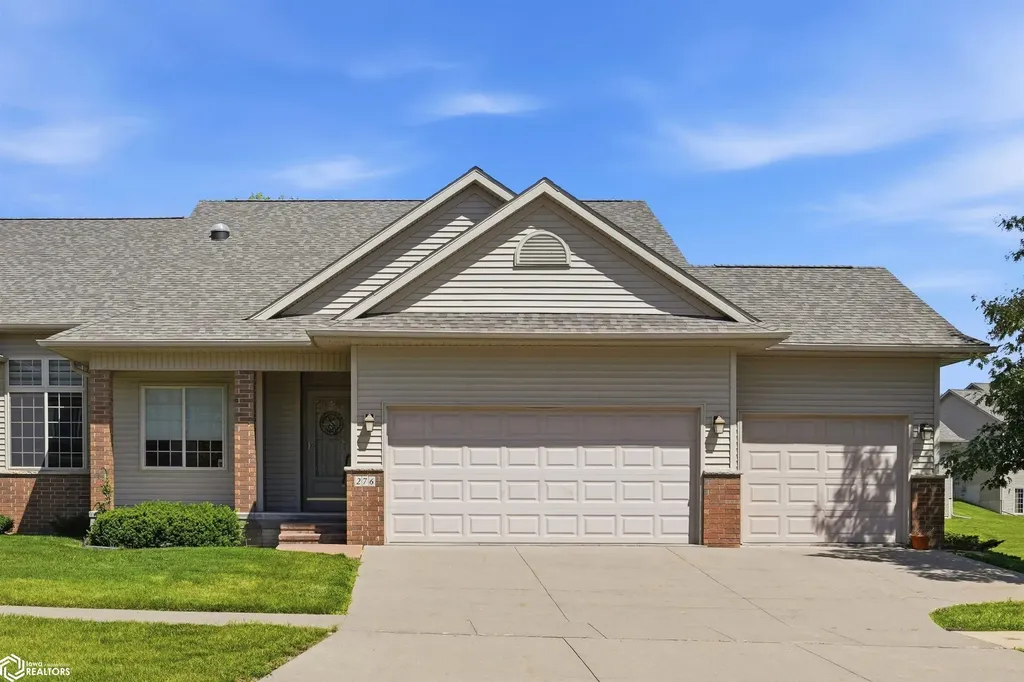 276 Hickory Court Tiffin IA 52340