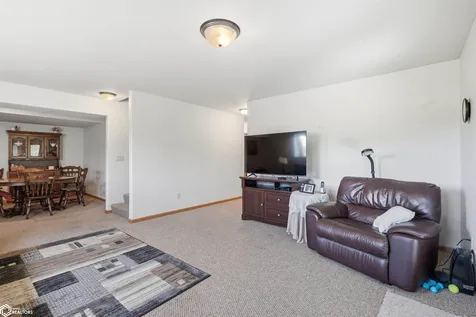 276 Hickory Court Tiffin IA 52340