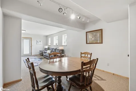 276 Hickory Court Tiffin IA 52340