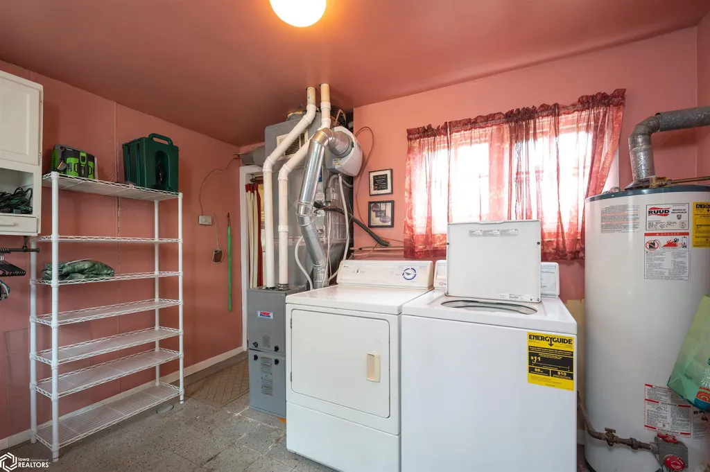 306 N 8th Avenue N Vinton IA 52349