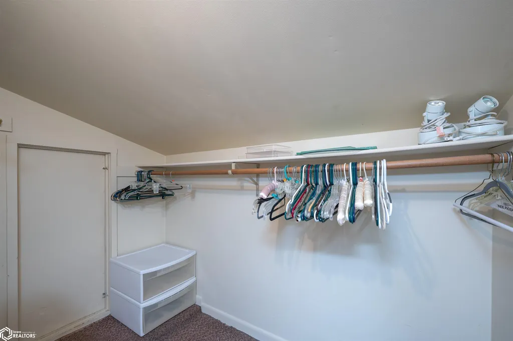 306 N 8th Avenue N Vinton IA 52349