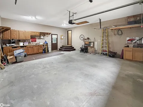 802 Crestview Drive Traer IA 50675