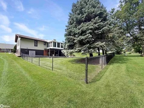 802 Crestview Drive Traer IA 50675