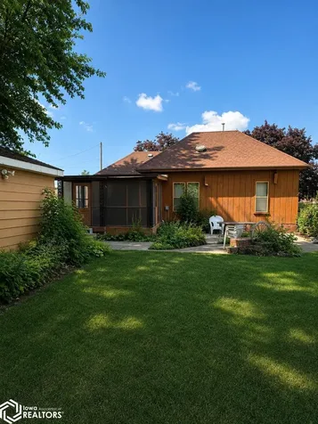 128 E Main Street Agency IA 52530