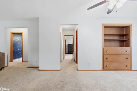 806 Oswego Street Tama IA 52339