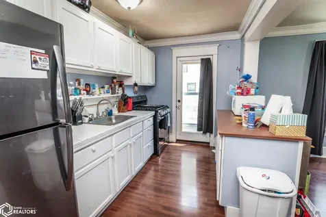 1505 W State Street Marshalltown IA 50158