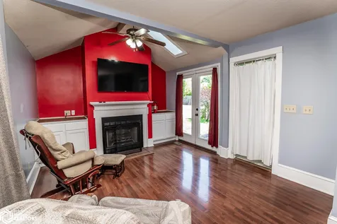 1505 W State Street Marshalltown IA 50158