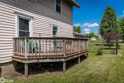 1505 W State Street Marshalltown IA 50158
