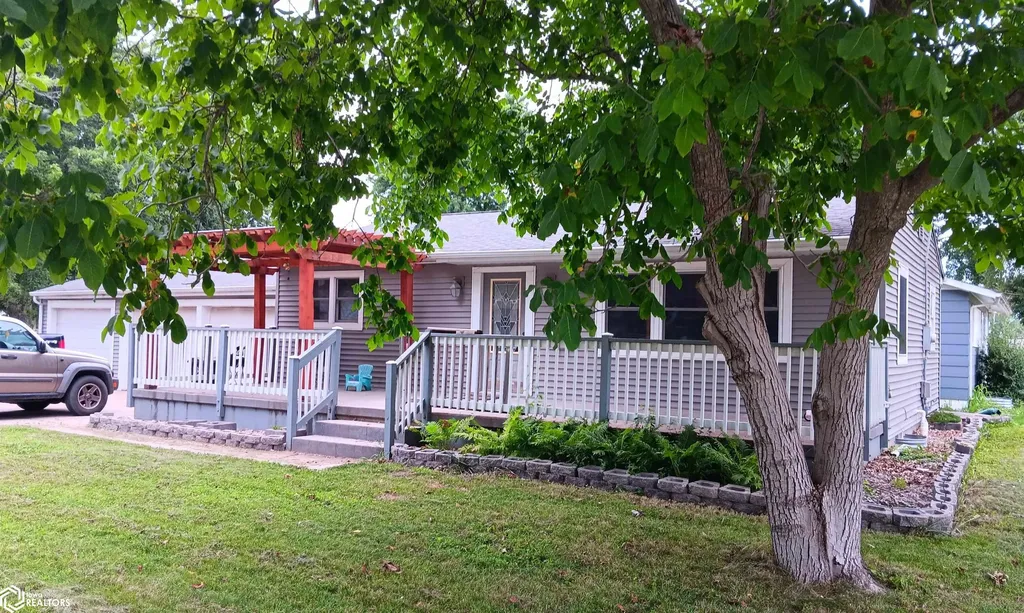 1903 Asbury Avenue Ottumwa IA 52501