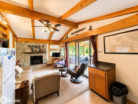1116 Lakeshore Drive Brooklyn IA 52211
