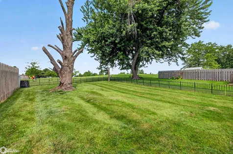 2301 S 5th Avenue Marshalltown IA 50158