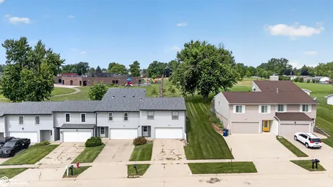 2301 S 5th Avenue Marshalltown IA 50158