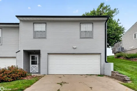 2301 S 5th Avenue Marshalltown IA 50158