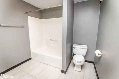 1802 220th Street State Center IA 50247