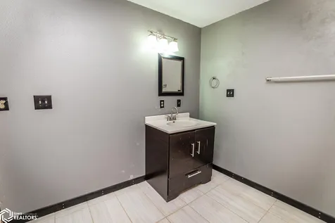 1802 220th Street State Center IA 50247