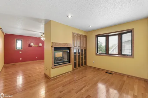 4055 A 235th Street Clear Lake IA 50428
