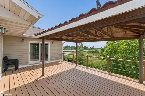 4055 A 235th Street Clear Lake IA 50428