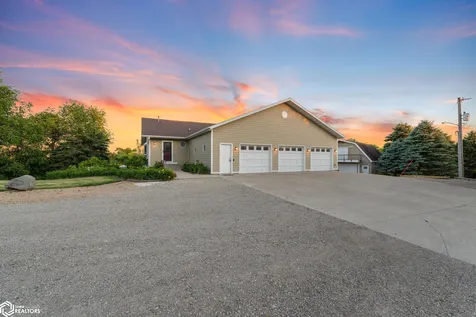 4055 A 235th Street Clear Lake IA 50428