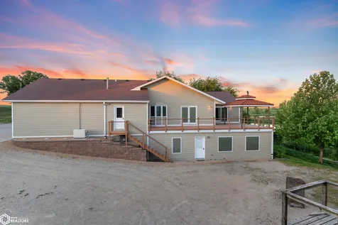 4055 A 235th Street Clear Lake IA 50428