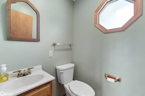 4055 A 235th Street Clear Lake IA 50428