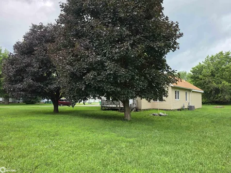 202 E Broadway Leland IA 50453