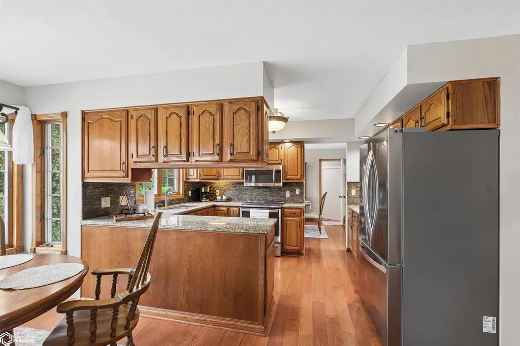 1032 Oakland Drive Tama IA 52339