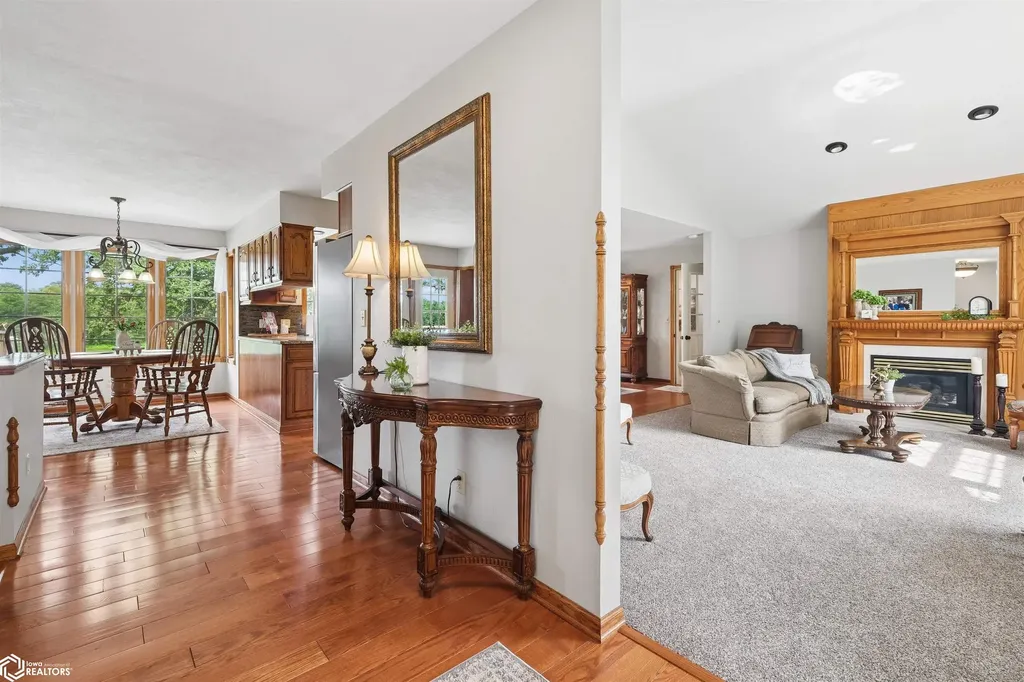 1032 Oakland Drive Tama IA 52339