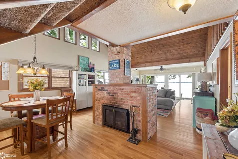 5318 Lakeview Drive Clear Lake IA 50428