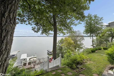 5318 Lakeview Drive Clear Lake IA 50428