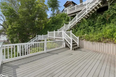 5318 Lakeview Drive Clear Lake IA 50428