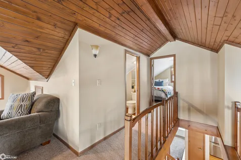 5318 Lakeview Drive Clear Lake IA 50428
